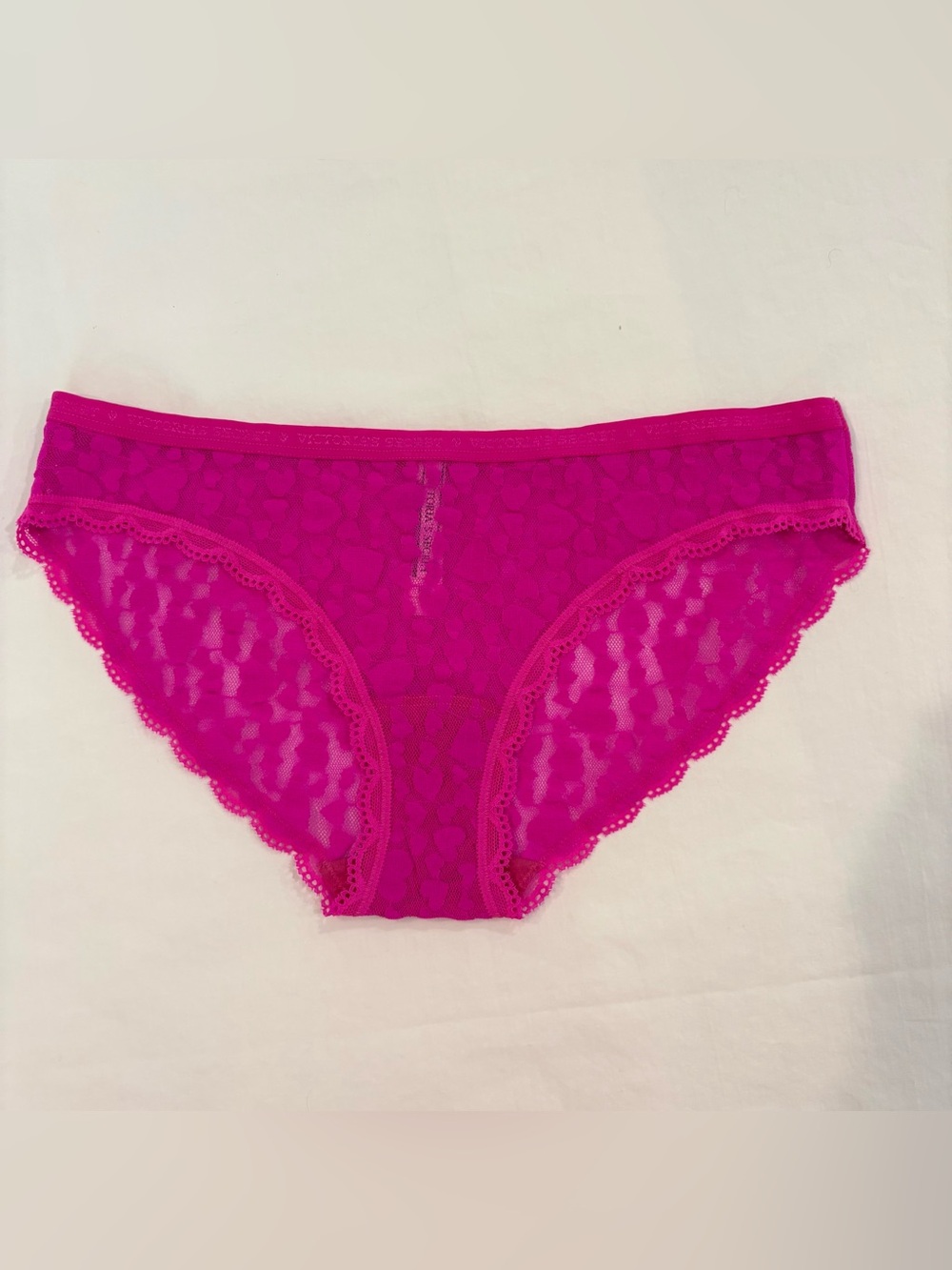 NWOT Victoria’s Secret Fuchsia Heart Lace Bikini Panty Size Medium